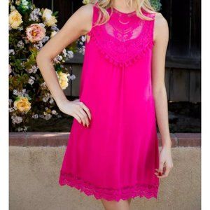 CROCHET LACE DETAILE SOLID SLEEVELESS DRESS